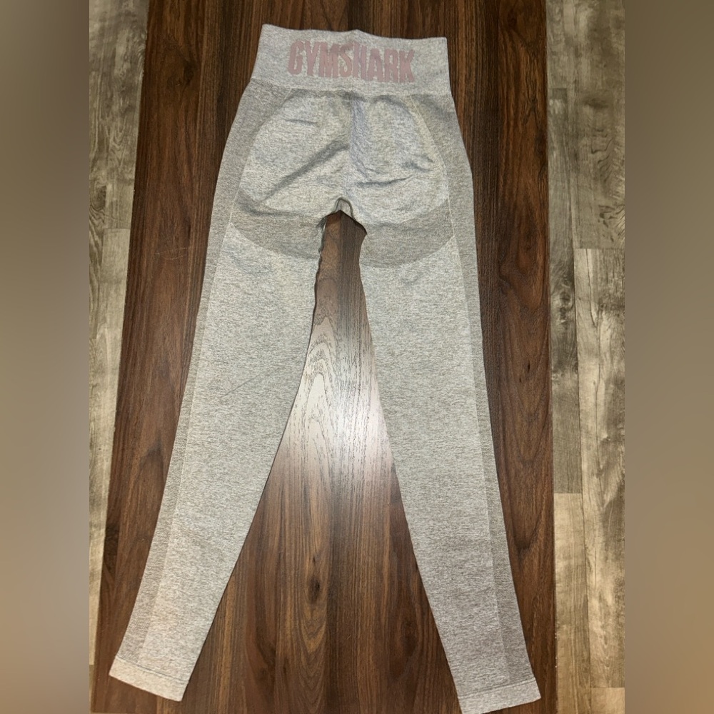Gymshark booty lifting leggings. Authentic, new without tags.